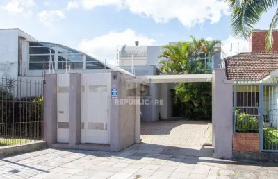 Casa residencial à venda no bairro teresópolis com 286 m² e 4 quartos/dormitórios.