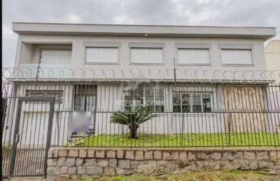 Casa para venda - 220m², 3 dormitórios, sendo 2 suites, 2 vagas - partenon
