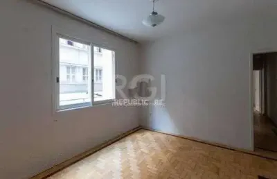 Apartamento à venda no centro histórico com 72m² e 2 dormitórios/quartos disponíveis