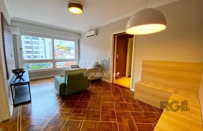 Apartamento com 92 m² no menino deus e 2 dormitórios à venda. confira!