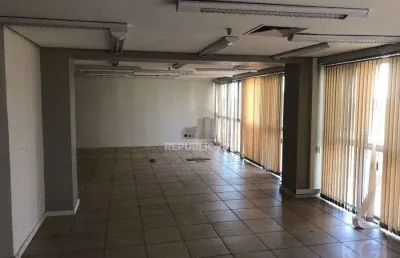 Escritório à venda no centro histórico com 47m²: oportunidade no mercado imobiliário!