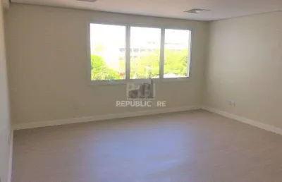Escritório à venda no centro histórico com 29 m² e excelente localização estratégica
