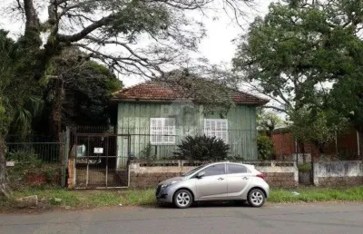 Terreno à venda no bairro partenon com área de 1345m² disponível para novos projetos.