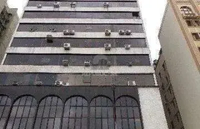 Escritório à venda no centro histórico com 52 m² de área útil disponível.