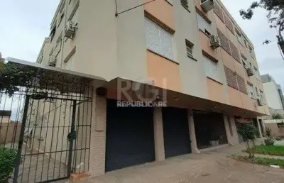 Apartamento à venda na praia de belas com 1 dormitório e área de 40m² disponível.