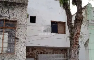 Casa residencial à venda no centro histórico com 240 m² e 3 dormitórios/quartos.