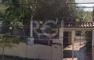 Terreno à venda no bairro menino deus com área disponível e sem dormitórios.