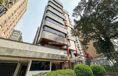 Ótimo apartamento desocupado no coração da bela vista! com 161m2