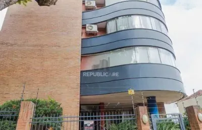 Cobertura de 3 quartos, 2 suítes e 2 vagas de garagem no bairro petrópolis poa