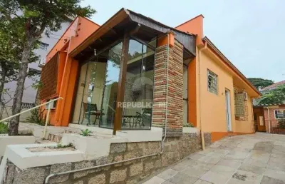 Casa residencial à venda no bairro petrópolis com 164 m² e 3 dormitórios.