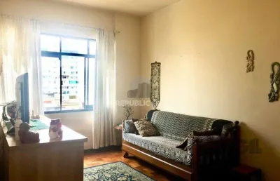 Apartamento à venda no centro histórico com 52m² e 1 dormitório/quartos disponíveis.
