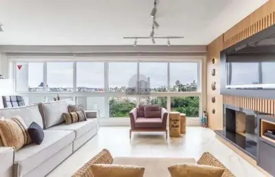 Apartamento à venda no bairro petrópolis com 126 m² e 3 dormitórios/quartos disponíveis.