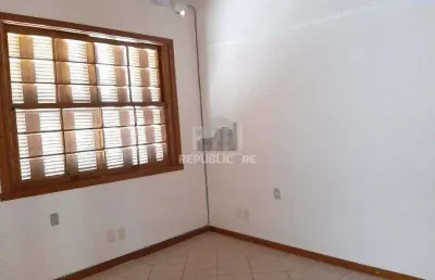 Casa residencial à venda no bairro floresta com 150 m² e 3 dormitórios/quartos.