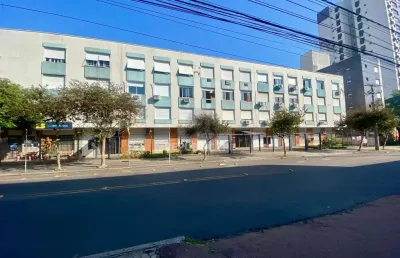 Apartamento 2 dormitórios com vaga de garagem, bairro menino deus