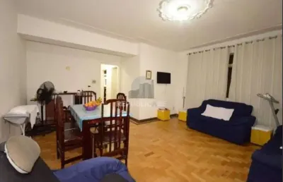 Apartamento à venda no centro histórico com 97m² e 3 dormitórios/quartos disponíveis.