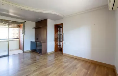 Apartamento à venda na cidade baixa com 129m² e 3 dormitórios/quartos disponíveis.