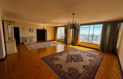 Apartamento com 3 dormitórios para alugar no centro histórico, 207 m² de área út