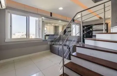 Apartamento cobertura à venda no centro histórico com 128 m² e 2 dormitórios.