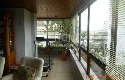 Apartamento à venda no bairro petrópolis com 137 m² e 3 dormitórios/quartos.