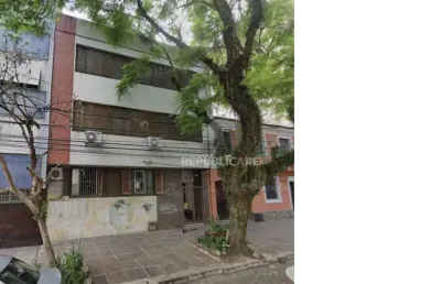 Cobertura no bairro farroupilha / bom fim de 4 dormitórios com pátio