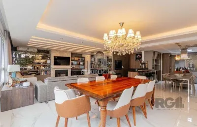 Apartamento com 209 m² privativos sendo 3 suítes, 4 elevadores, 3 vagas de garag