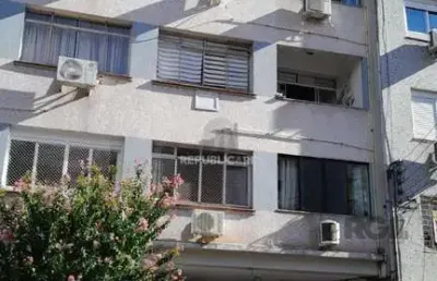 Apartamento à venda no centro histórico com 64m² e 2 dormitórios/quartos disponíveis