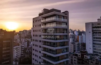Apartamento de alto padrão construtivo com 209 m² com 3 suítes e 4 vagas, para v