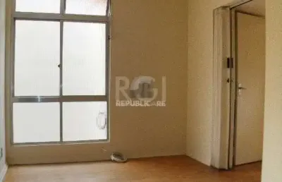 Apartamento à venda com 55m² e 2 dormitórios/quartos no bairro praia de belas