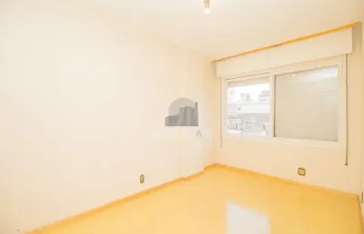 Apartamento de 2 quartos com 51 metros privativos na av: senador salgado filho