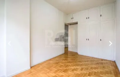 Apartamento à venda no centro histórico com 62 m² e 2 dormitórios/quartos disponíveis