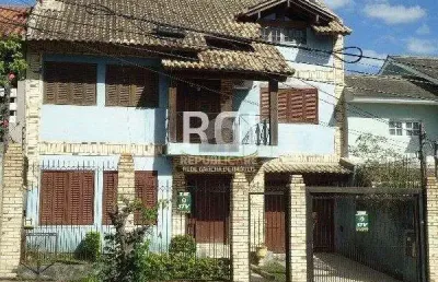 Casa residencial à venda no bairro partenon com 320 m² e 3 dormitórios.