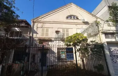 Casa residencial à venda no bairro floresta com 130 m² e 3 dormitórios/quartos.