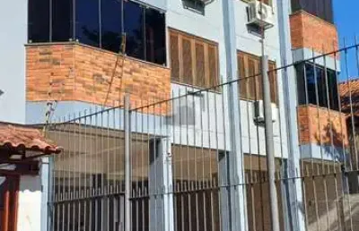 Apartamento cobertura à venda no bairro teresópolis com 3 dormitórios e 210 m² disponíveis.