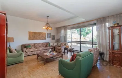 Apartamento para comprar com 3 dormitórios com suíte e 195m² com até 4 vagas