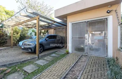 Casa com 3 quartos à venda na Rua Comandai, 511, Cristal, Porto Alegre