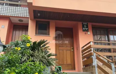Casa em condomínio 3 dormitórios à venda menino deus porto alegre/rs