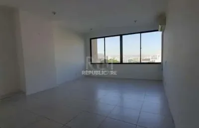 Sala comercial localizada na av independência em frente ao hospital sto antonio