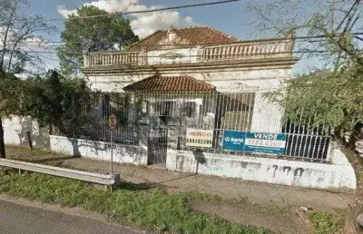 Terreno à venda no bairro teresópolis com área total disponível para construção.