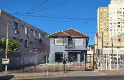 Ponto comercial/loja à venda no bairro azenha com 200m² de área útil disponível