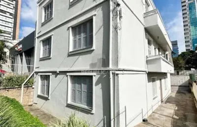 Apartamento térreo com 2 quartos e 1 vaga de garagem no bairro auxiliadora