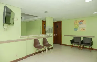 Escritório à venda no centro histórico com 190 m² de área útil disponível.