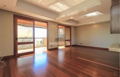 Apartamento à venda no bairro mont serrat com 211m² e 4 dormitórios/quartos disponível.