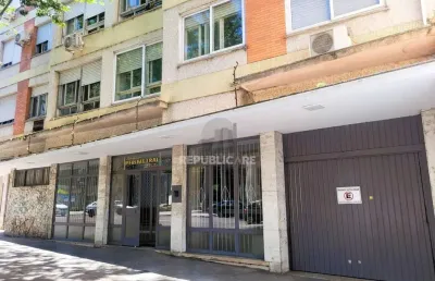 Apartamento à venda no centro histórico com 95m², 2 dormitórios/quartos disponíveis.
