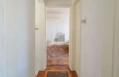 Apartamento à venda no centro histórico com 35 m² e 1 dormitório/quarto.