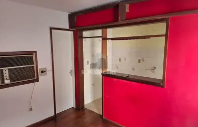 Apartamento à venda na cidade baixa: 1 dormitório e 32 m² de área útil.