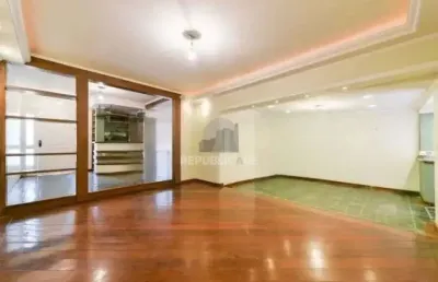 Casa residencial à venda no jardim botânico, com 230 m² e 3 dormitórios/quartos.