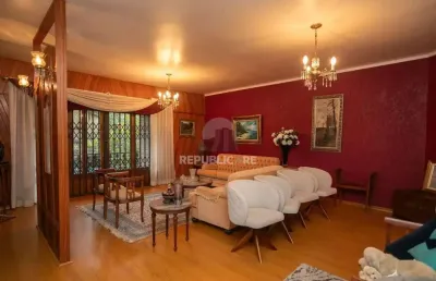 Casa à venda com 280m², 4 quartos e 2 vagas no bairro auxiliadora