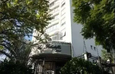 Apartamento de 3 quartos, suíte e 2 vagas de garagem no bairro higienópolis poa