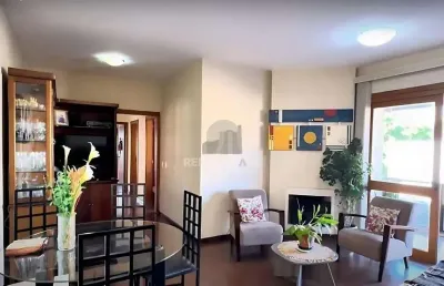 Vende-se apartamento com 3 quartos(1 suíte), sacada, churrasqueira e 1 vaga – 12