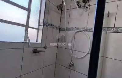 Oportunidade apartamento 2 dormitórios, com sacada em um deles e área de serviço
